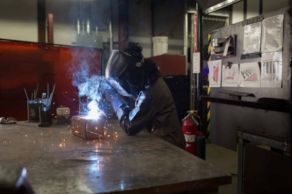 Les mesures de sécurité essentielles à prendre lors du soudage pour éviter les blessures.